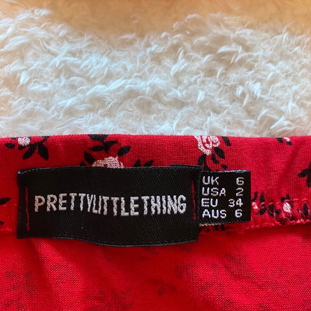 Red Floral Set! - Picture 2 of 5